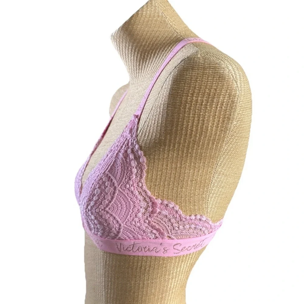 Victoria Secret Light Baby Pink Lace Bralet‎ Bra Front Closure Size Small Euc